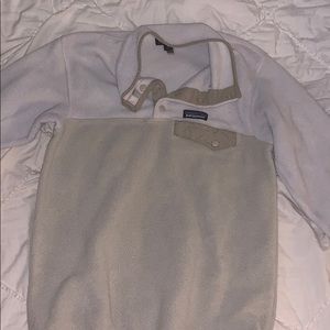 white and cream patagonia jacket